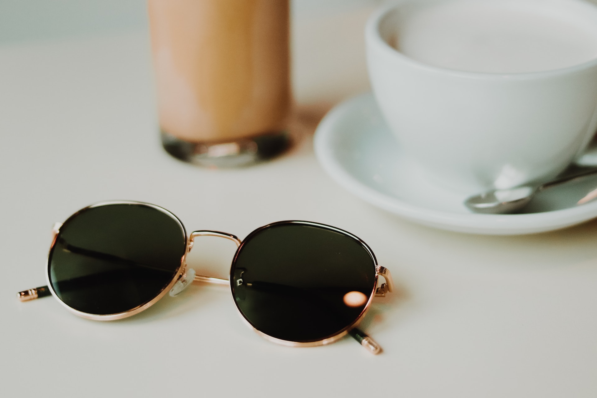 You are currently viewing “Unveiling the Science Behind Polarized Sunglasses”